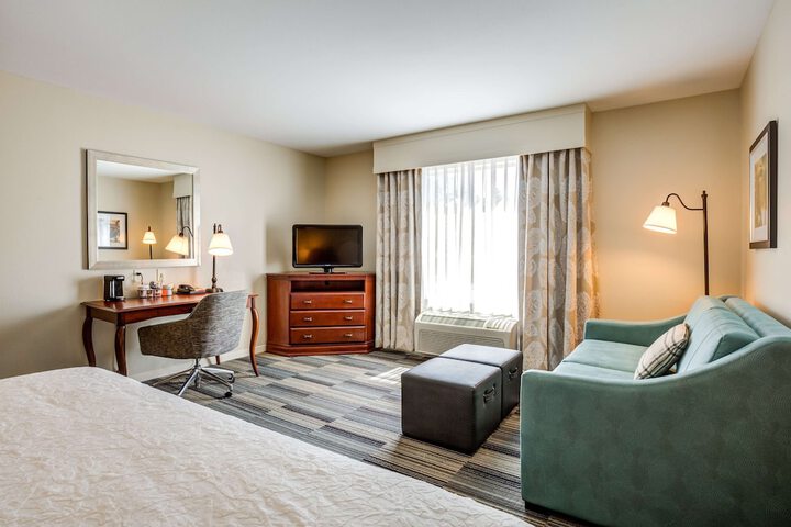 Hampton Inn & Suites Westford-Chelmsford