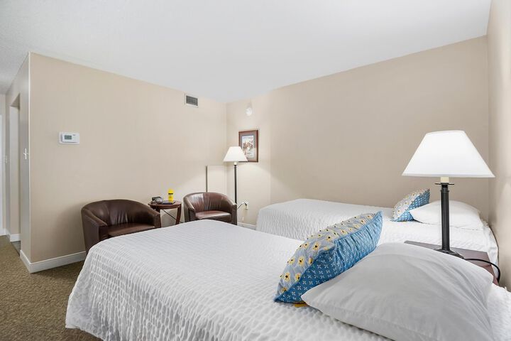 Room 7 of 17