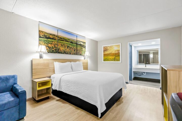 Days Inn by Wyndham Salina South