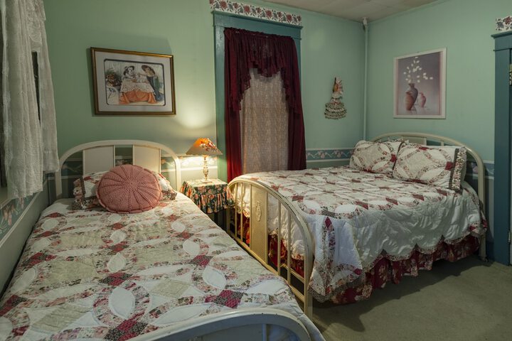 Room 10 of 41