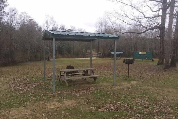 Whispering Creek Lodging & RV Resort