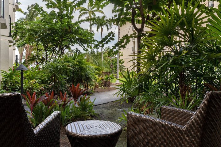 Hotel Exterior 158 of 180