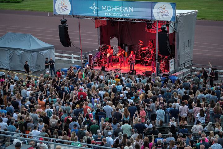 Mohegan Pennsylvania Casino Resort - Adults Only 21+