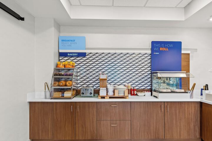 Holiday Inn Express & Suites Vandalia by IHG