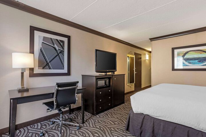 Kingston Regency Inn