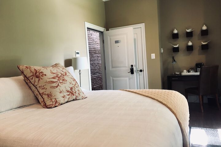 Room 129 of 168