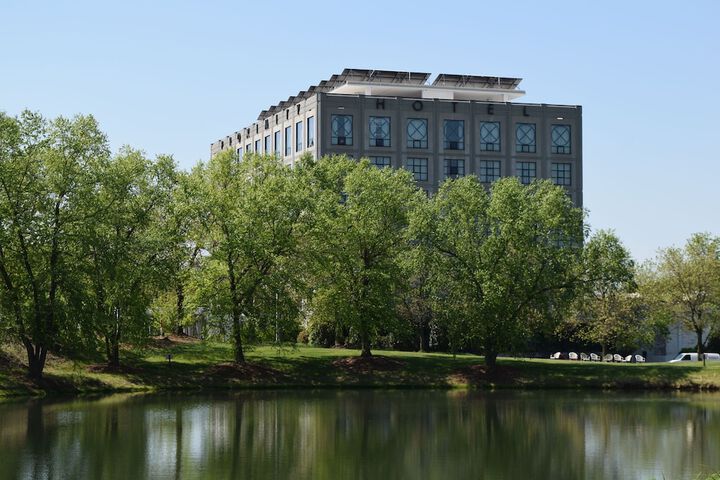 Proximity Hotel