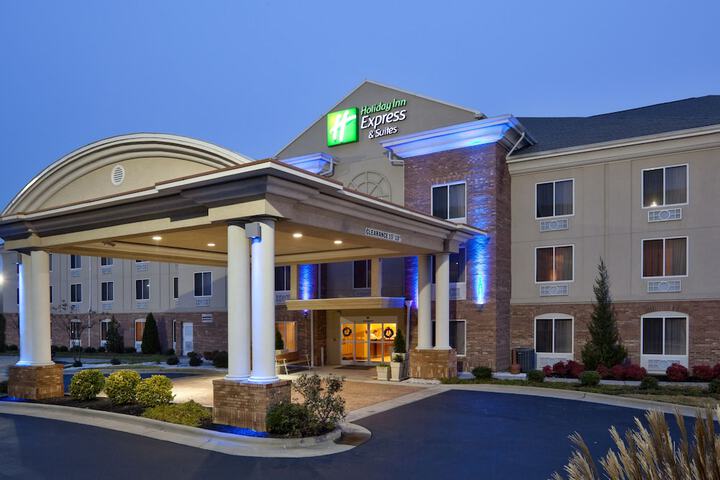 Hotel 7 of 43