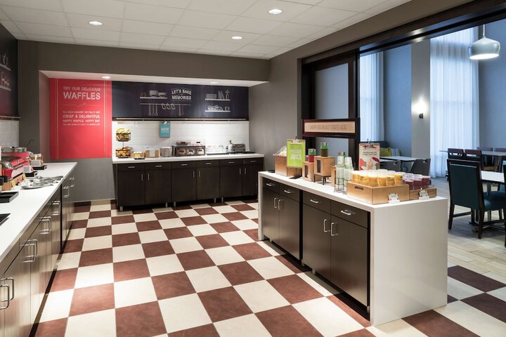 Hampton Inn & Suites Rochester-North
