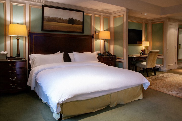 Room 31 of 61
