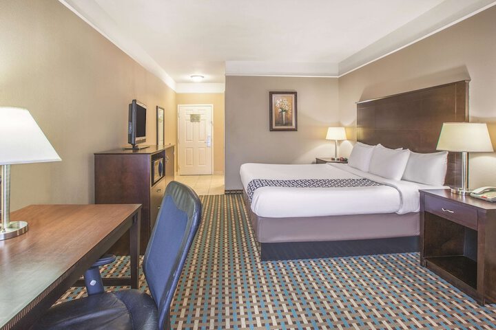 La Quinta Inn & Suites by Wyndham Bay City