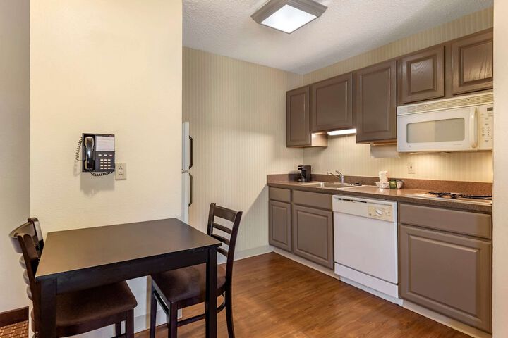 Comfort Inn & Suites Warsaw near US-30