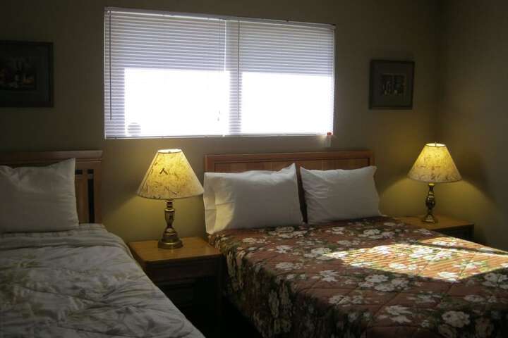 Room 3 of 8