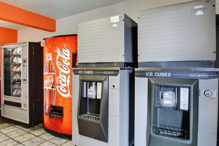 Motel 6 Southington CT - Hartford
