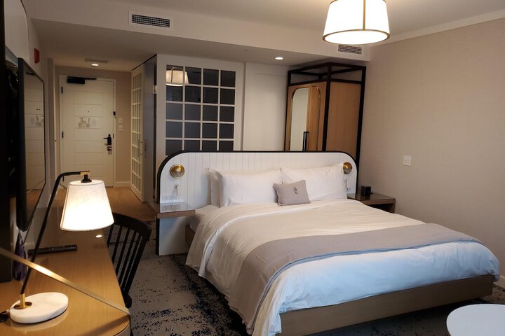 The Brenton Hotel