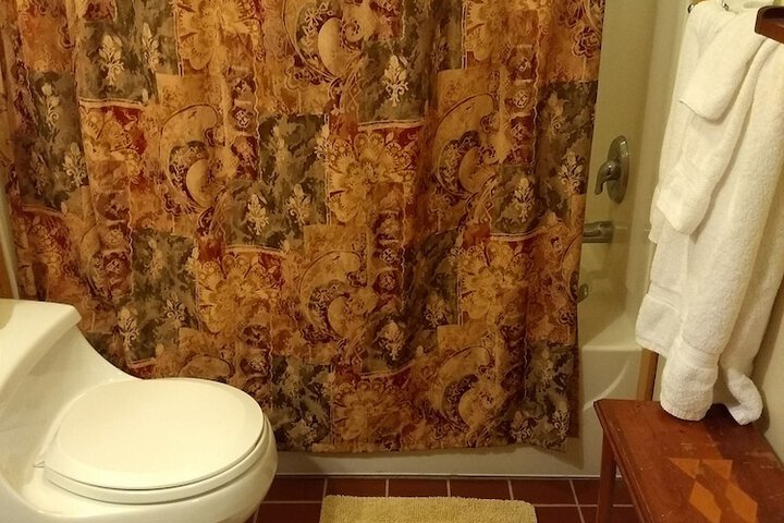 Room 10 of 36