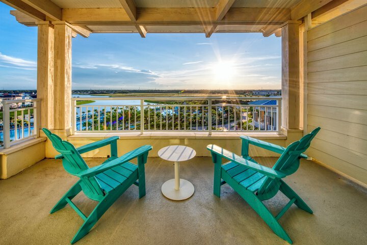 Margaritaville Resort Orlando with H2O Waterpark