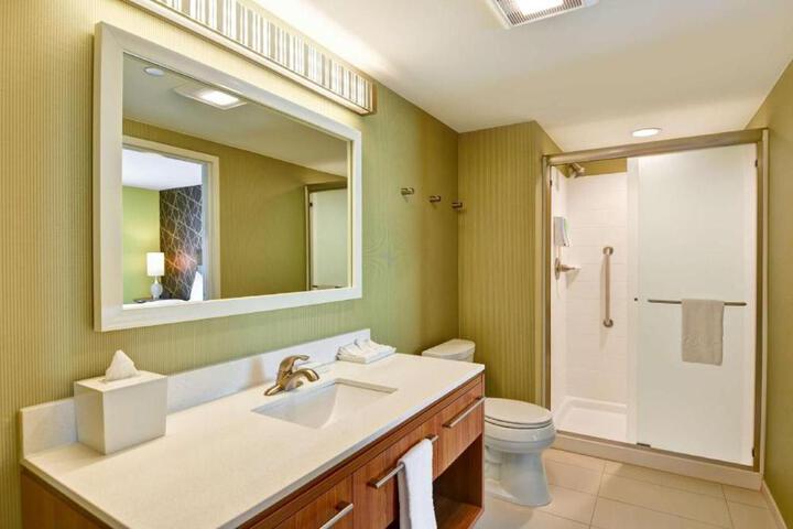 Home2 Suites by Hilton Green Bay