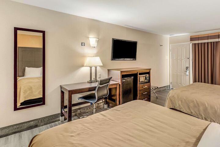 Room 51 of 60