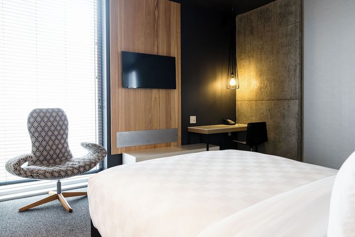 Room 19 of 56