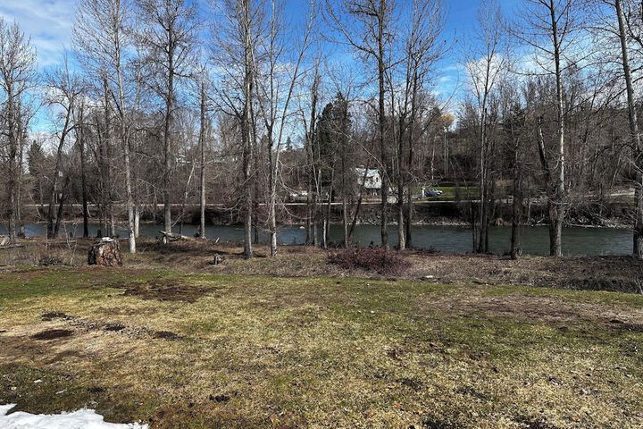 Methow River Lodge & Cabins