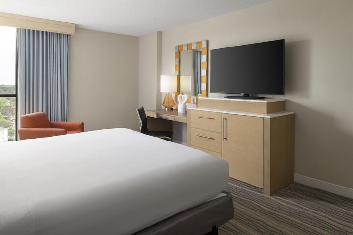 DoubleTree by Hilton Virginia Beach