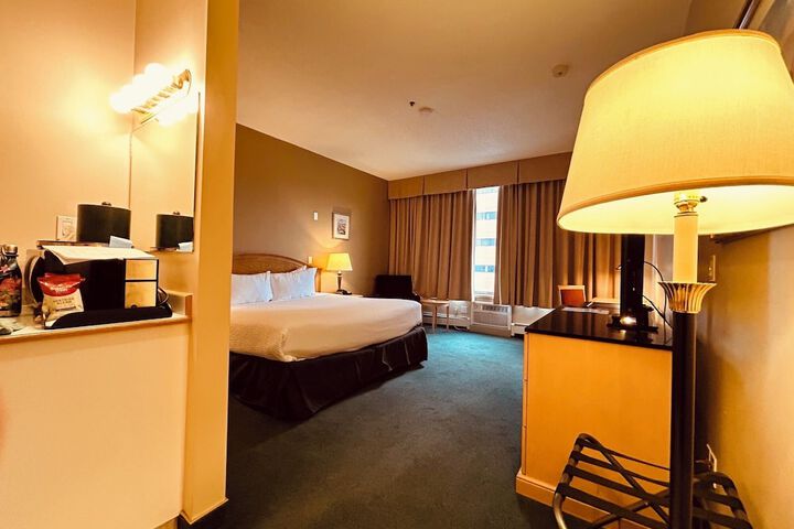 Nomad Hotel and Suites