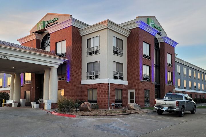 Hotel 11 of 50