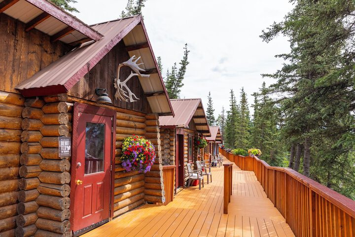 Denali Crows Nest Cabins