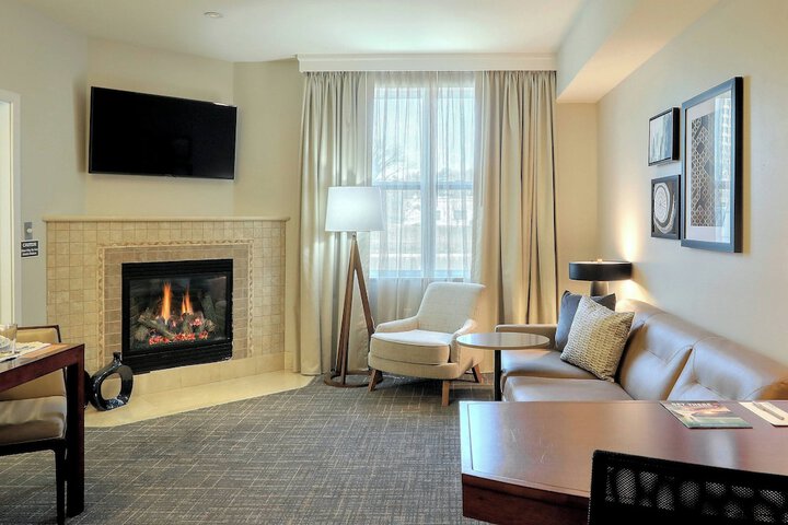Residence Inn Woodbridge Edison / Raritan Center