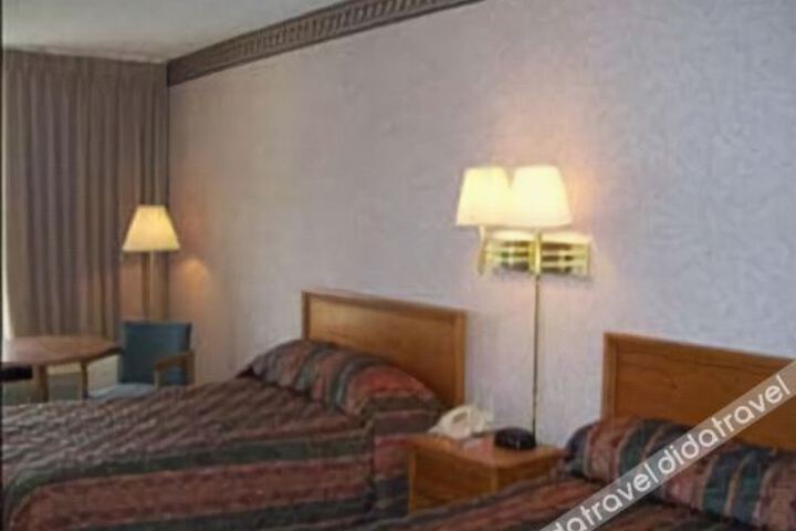 Super 8 Bristol