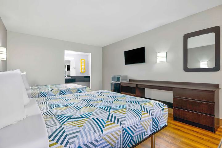Room 15 of 29