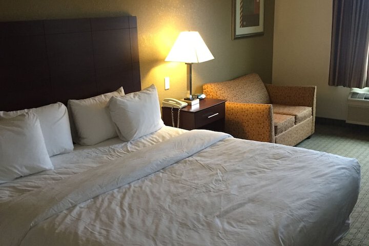 Room 39 of 46