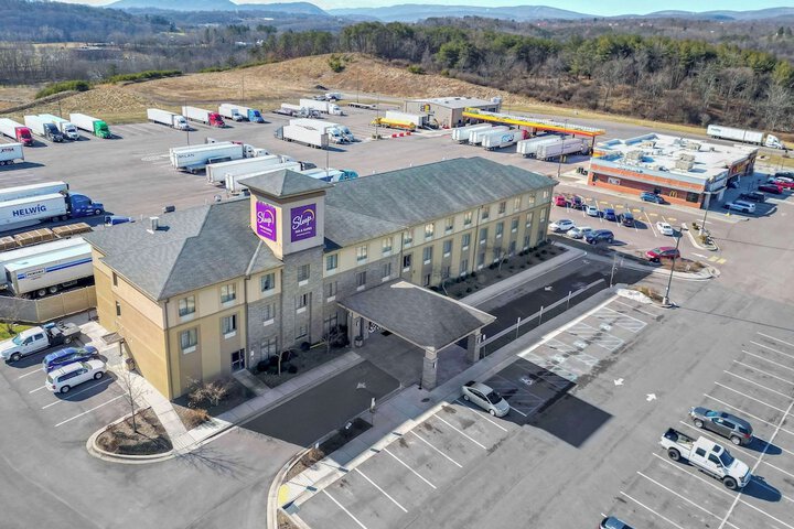 Sleep Inn & Suites Cumberland - LaVale