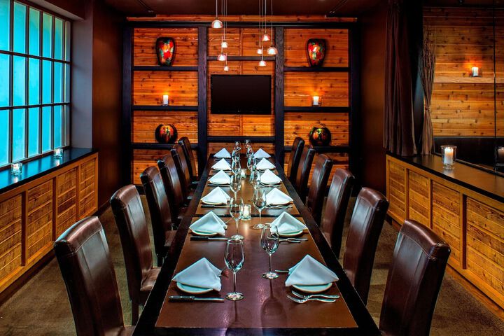 Dining 52 of 67