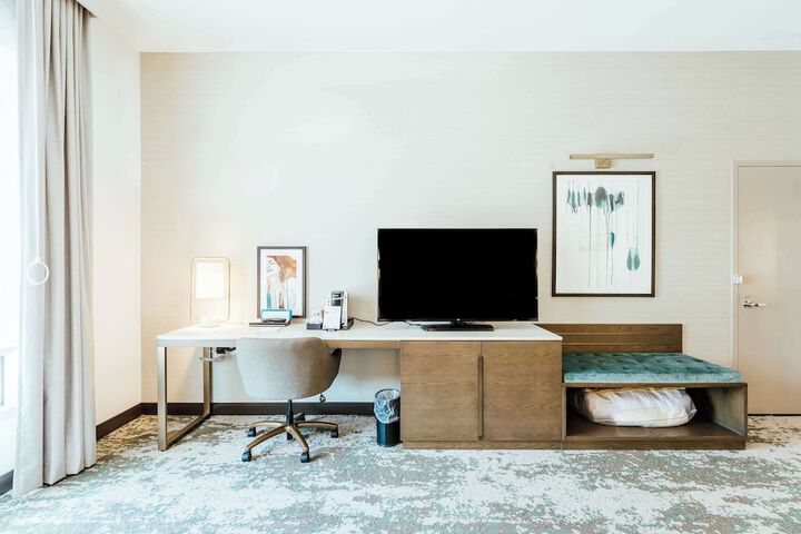 Room 73 of 120