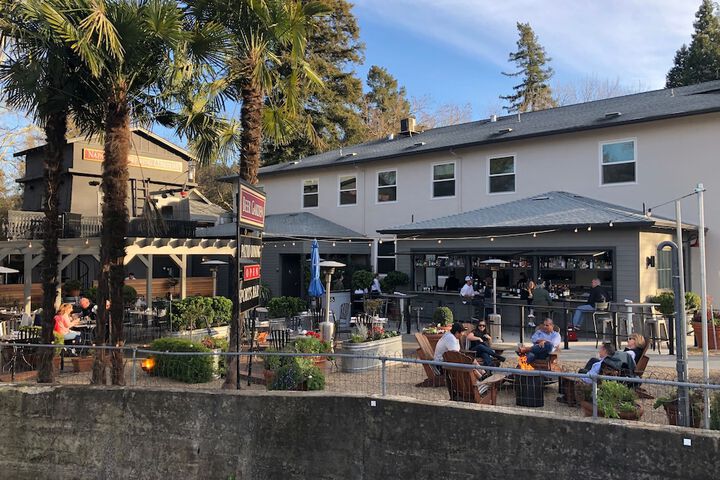 Calistoga Inn Restaurant and Brewery