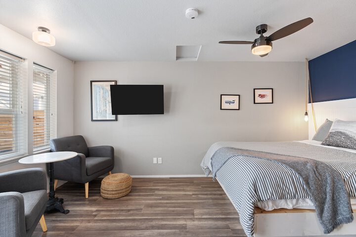 Room 70 of 108