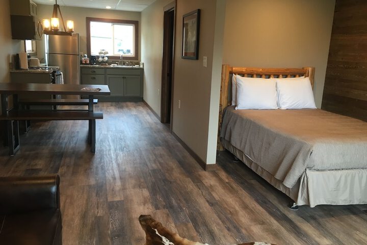 Room 32 of 81