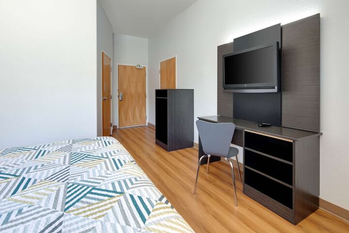 Room 28 of 31