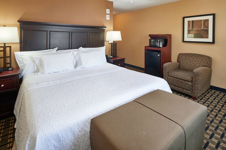 Room 15 of 28