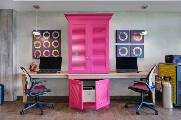 Business Center 49 of 49