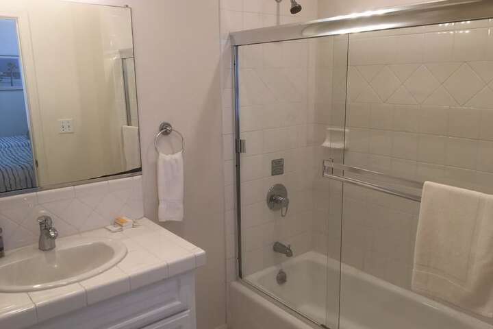 Room 34 of 149