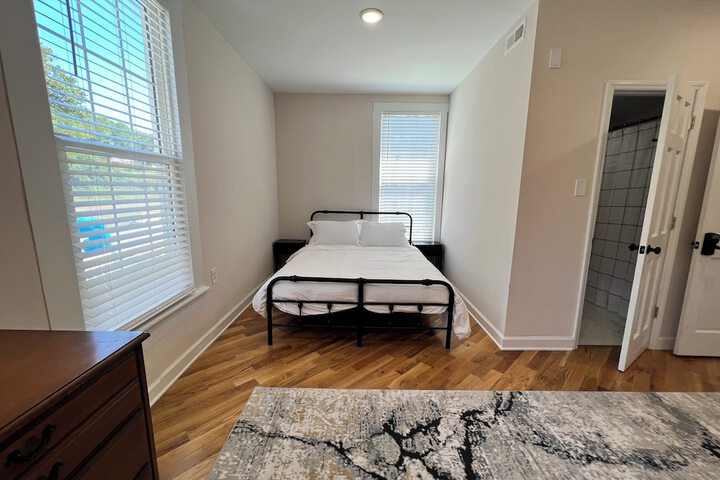 Room 8 of 60