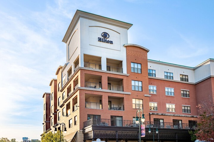 Hotel 6 of 82