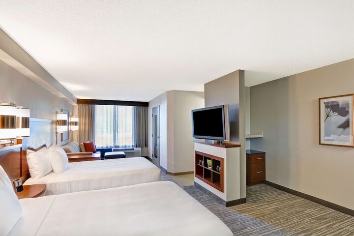 Room 16 of 38