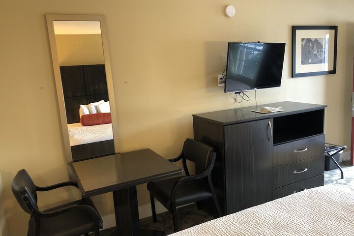 Room 18 of 31