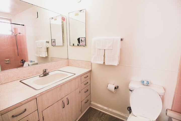 Room 34 of 90