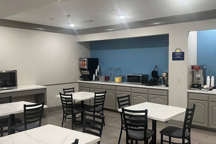 Days Inn by Wyndham Denham Springs-Baton Rouge East