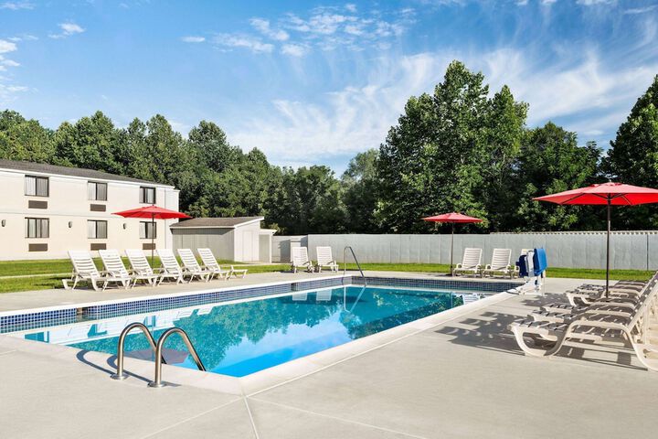 Pool 7 of 39